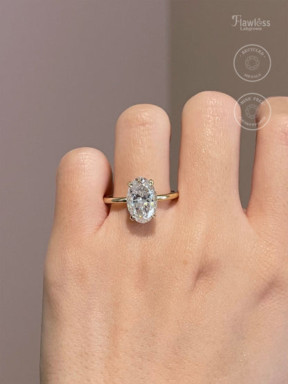 The Hailey Ring, 4 Carat, Oval, Crushed Ice Hybrid