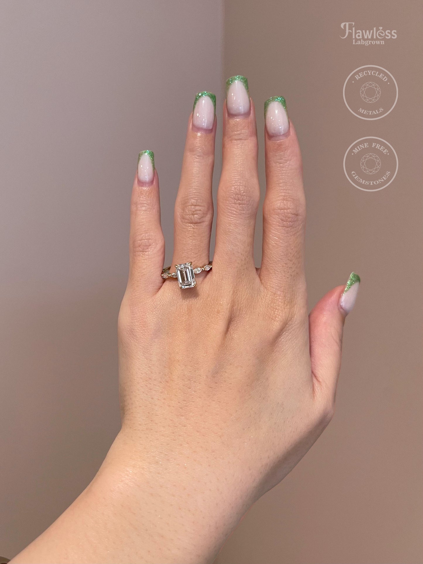 The Nova Ring, 2.5 Carat, Emerald, Step Cut